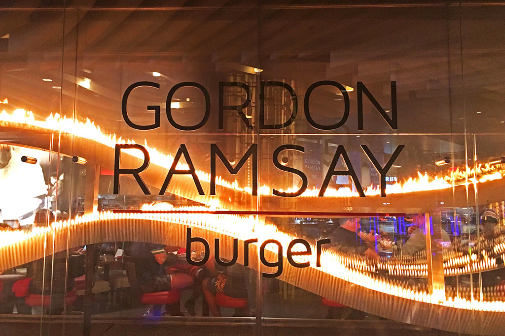 【Gordon Ramsay 餐廳】地獄廚神Gordon Ramsay漢堡店  牛油果瀑布芝士漢堡／松露薯條