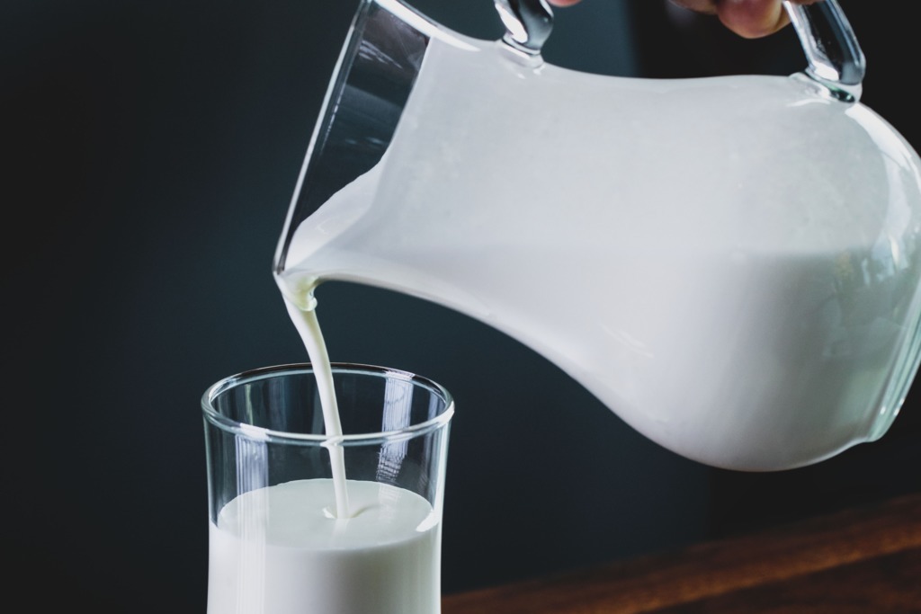 【食物安全】12款牛奶／牛奶飲品被驗出含急性毒素 一文睇清46款合格無毒牛奶