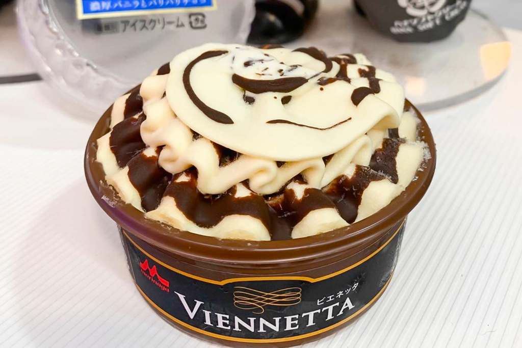 【Viennetta千層雪糕】深水埗發現日版Viennetta雪糕杯　醫護人員免費食北海道牛乳雪糕！