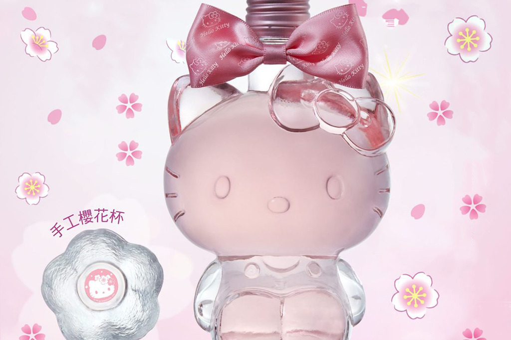 【台灣便利店】台灣便利店有得買！超可愛Hello Kitty手工櫻花酒杯套裝
