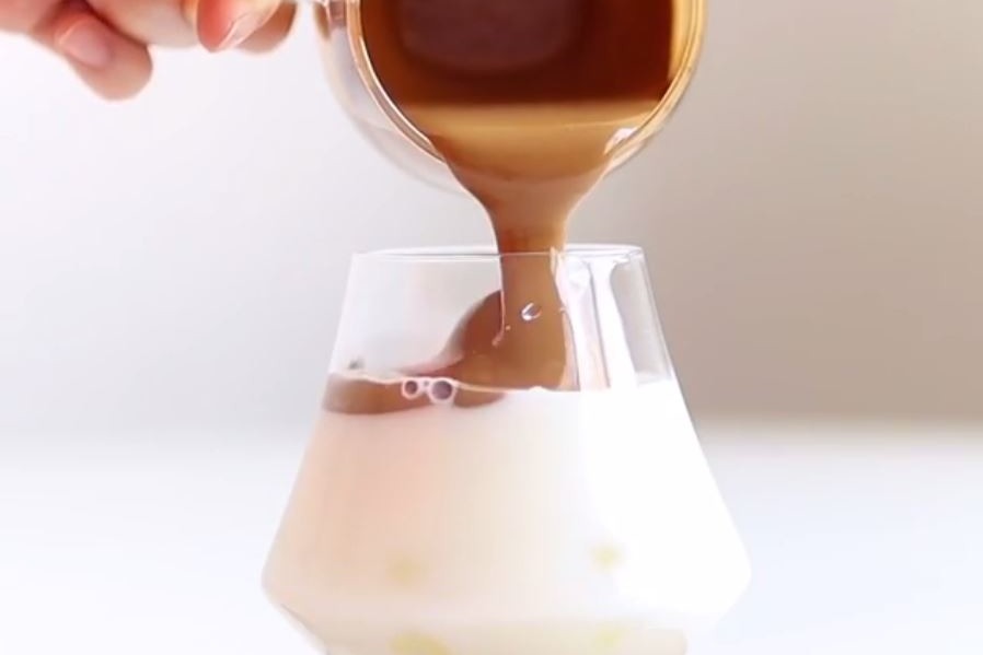 【韓國甜品】連姜丹尼爾都跟住做！韓國網上大熱自製咖啡焦糖奶蓋　3款材料／3個步驟就整到