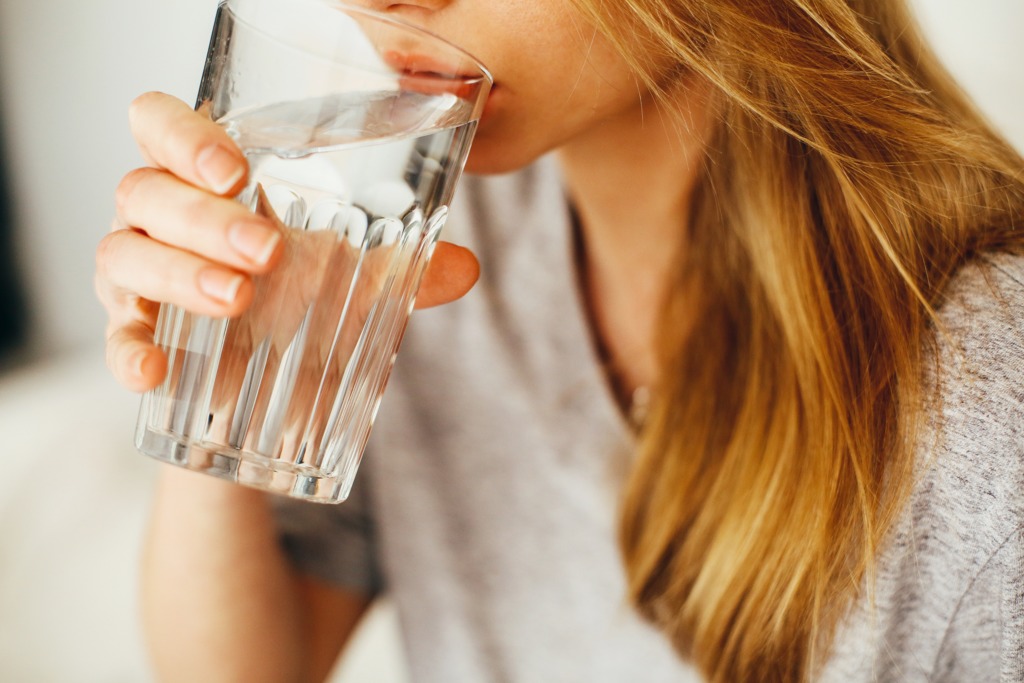 【健康減肥】不愛喝水可以怎樣減肥去水腫？　營養師推薦4款排毒瘦身飲品（內附食譜）