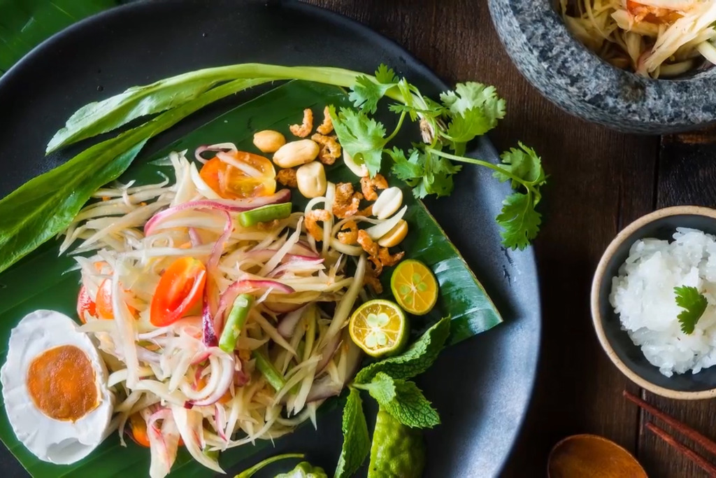 【泰國菜食譜】簡單3步自製經典泰國菜！　酸甜開胃青木瓜沙律