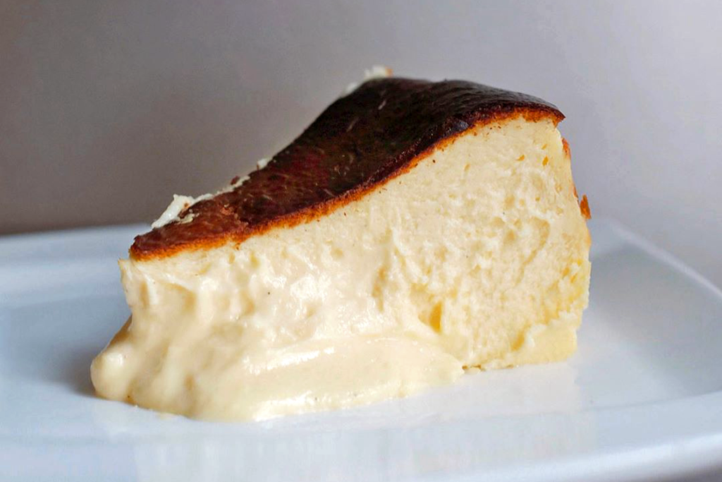 【Basque Cheesecake】泰國巴斯克芝士蛋糕甜品　外層焦香內有軟心芝士忌廉！