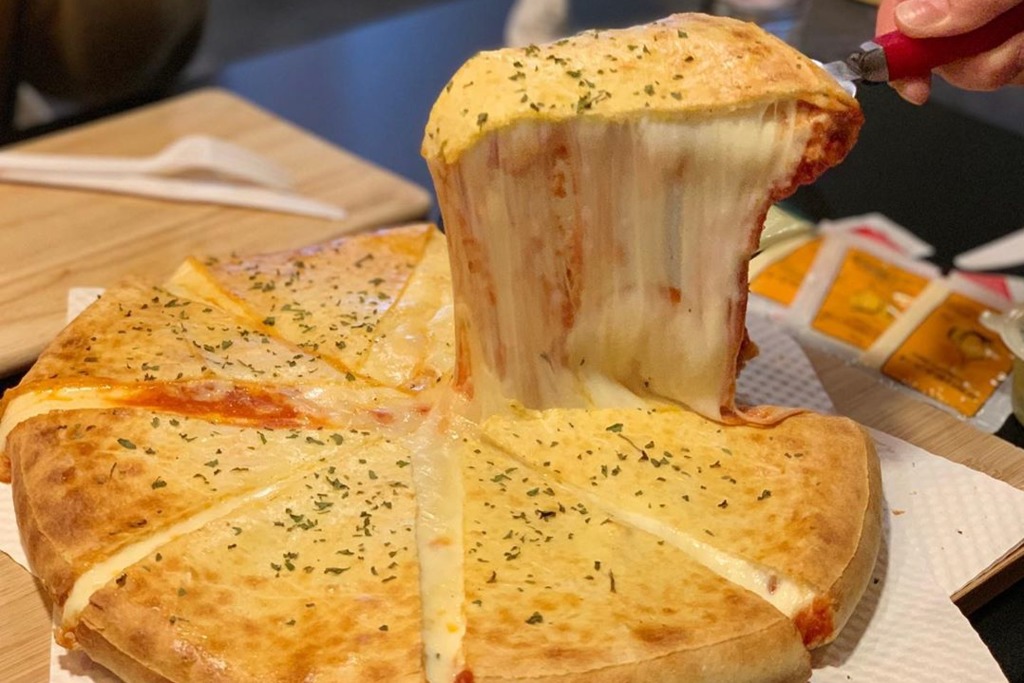 【韓國美食】首爾人氣芝加哥Pizza專門店　熱賣超誇張爆漿芝心批！