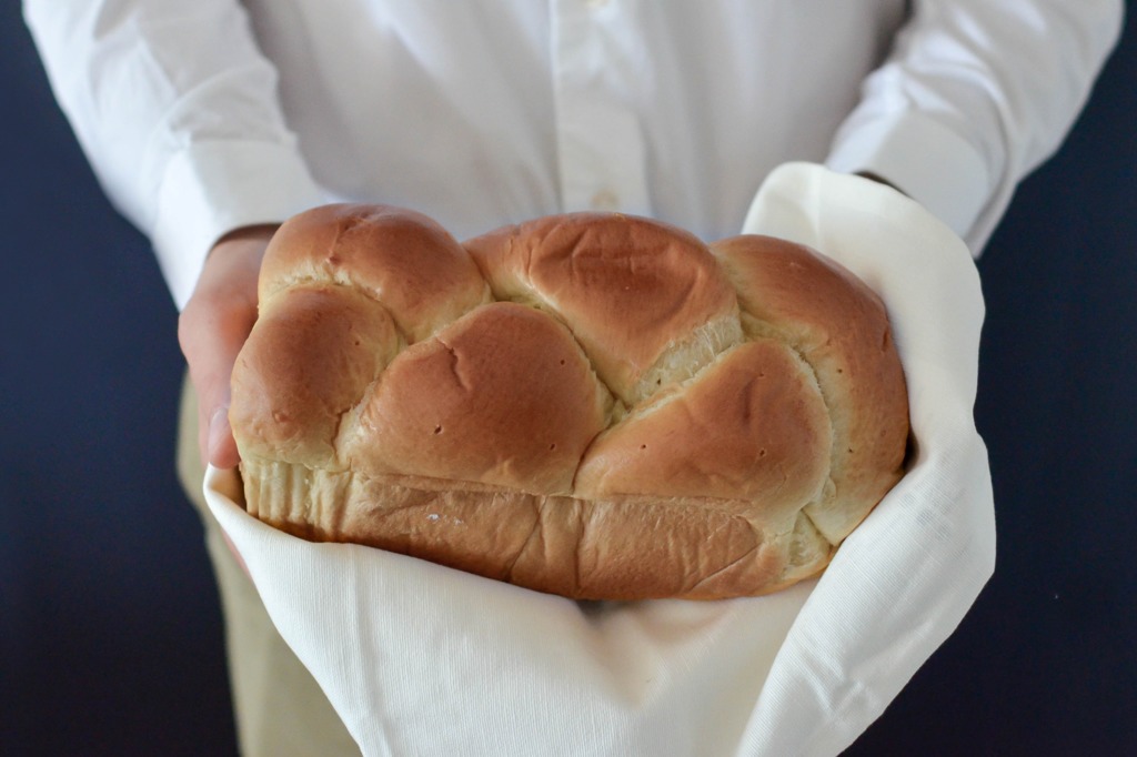 【麵包食譜】新冠肺炎疫情下無娛樂個個變廚神！英國人於封城期間合共焗了近10億個麵包