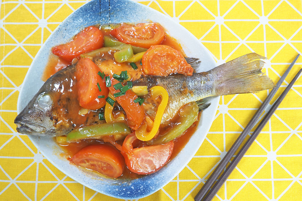 【晚餐食譜】3步新手簡易晚餐食譜  香煎酸甜番茄石蚌魚