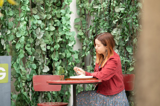 【荔枝角美食】美孚山上紅磚屋 藤蔓森林咖啡室