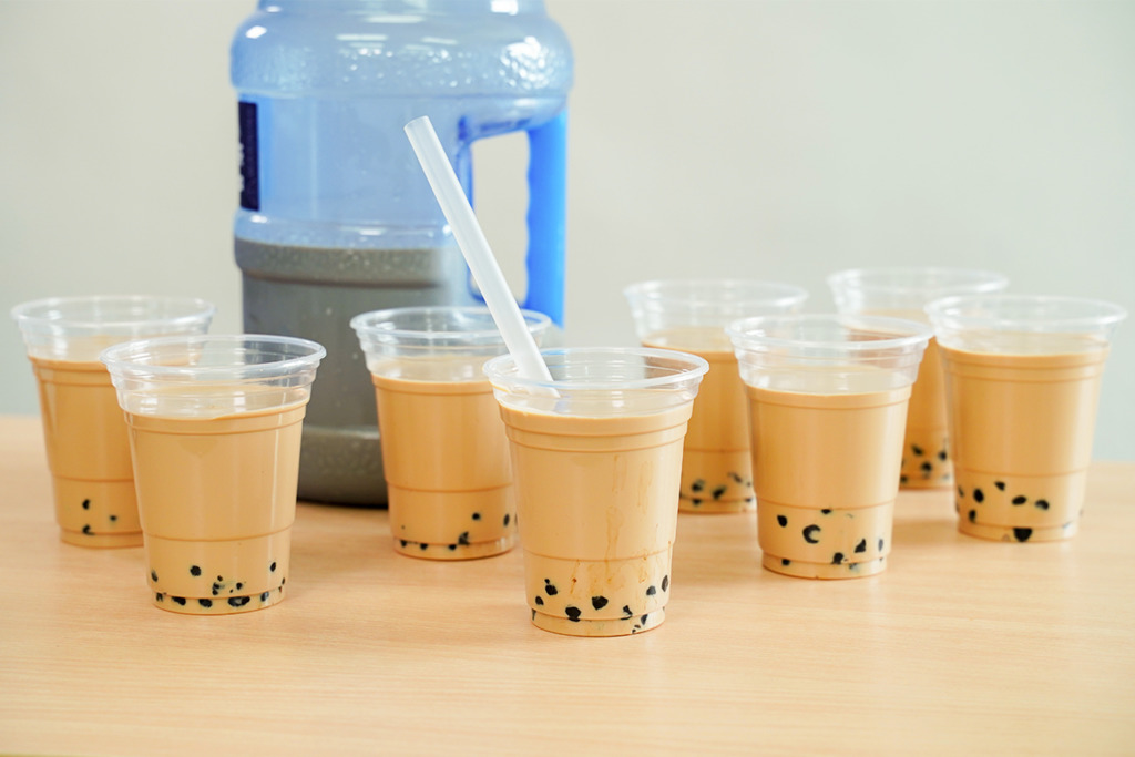 【珍珠奶茶到會】到會專門店推出5公升桶裝珍珠奶茶  相等於約16杯珍奶份量／平均$20杯有找！