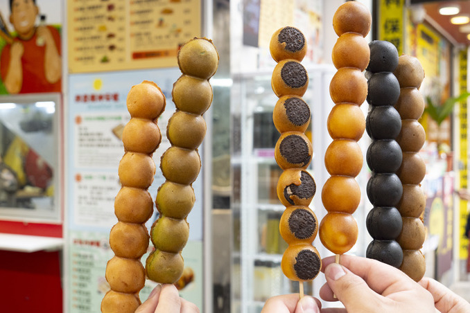 登打士街爆紅 串串雞蛋仔