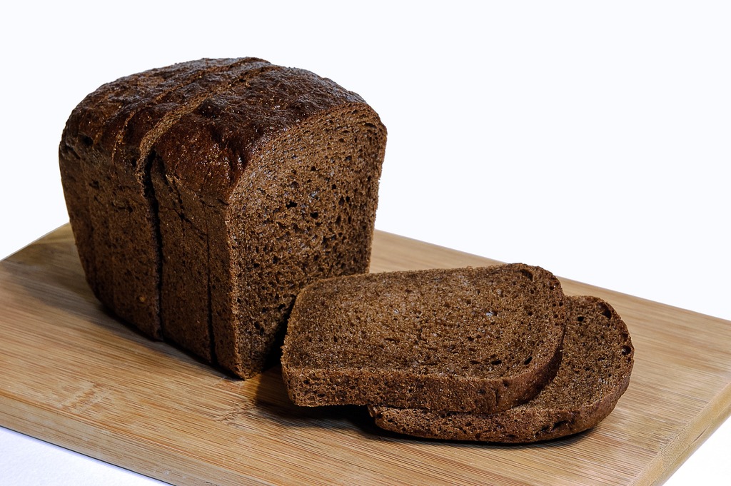 【黑麥麵包好處】高纖護心！世上最健康的麵包？ 7大黑麥麵包好處／食用注意事項