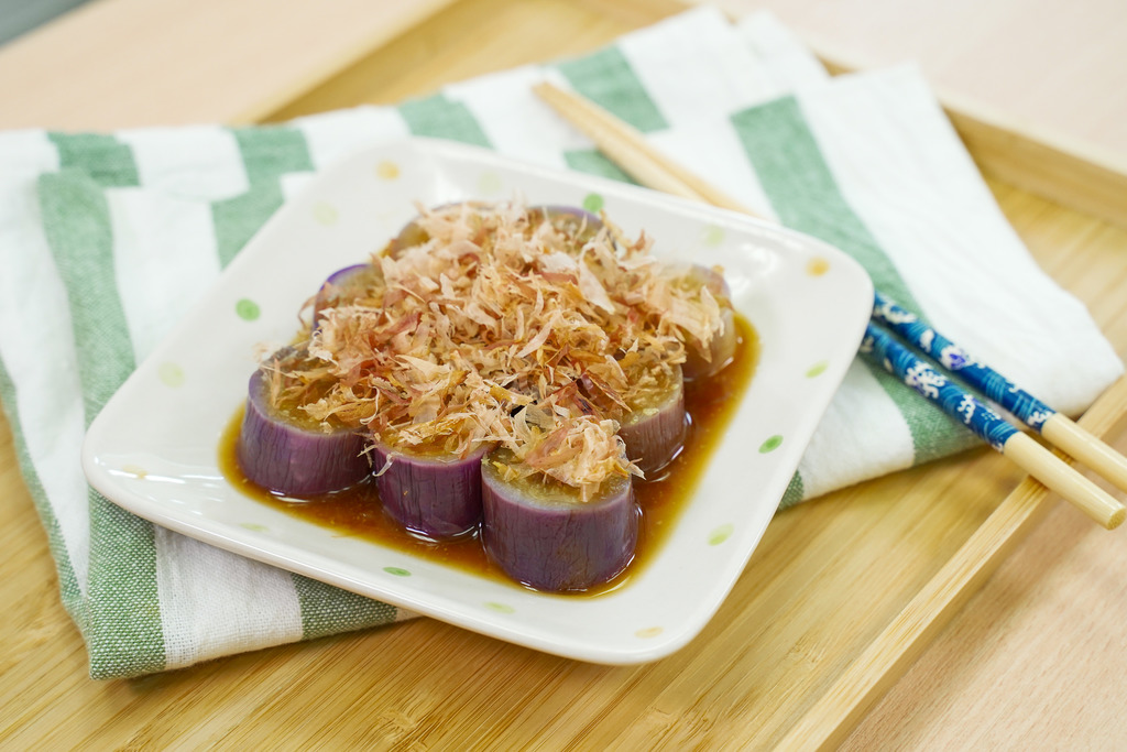 【茄子食譜】簡單日式涼拌茄子食譜　內有拌茄子不變色秘訣　清新低卡頭盤前菜