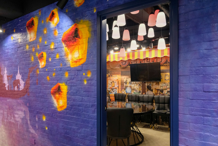 前旅遊業員工開火鍋店  台灣天燈主題房／偽機艙打卡