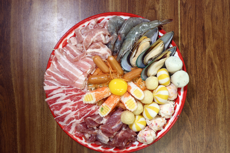 泰國最 HIT！   MOOKATA 兩食烤肉火鍋