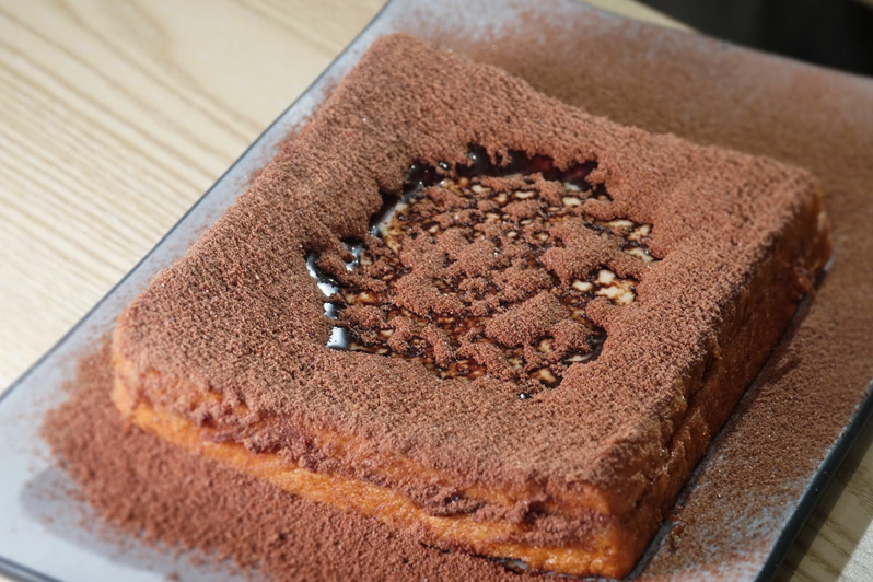 深水埗車仔麵店隱藏  阿華田味 / 士多啤梨味爆漿西多士