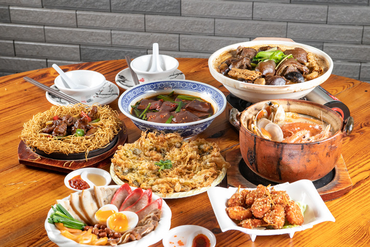 楊屋道買料街坊店  抵食潮汕砂鍋粥 / 鐵板沙茶炒麵