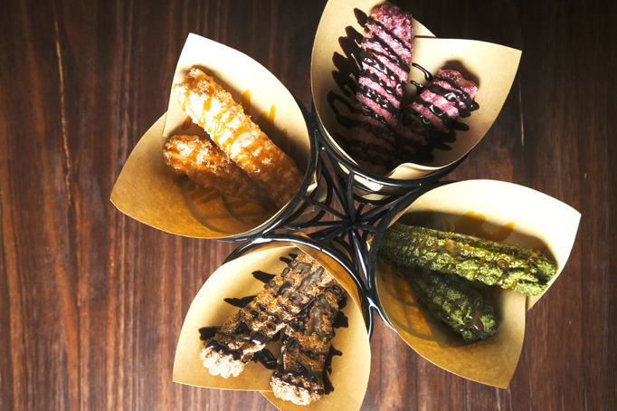 【大坑甜品熱】西班牙 CHURROS 花生糖焦糖醬味 / 超濃郁雙重朱古力味