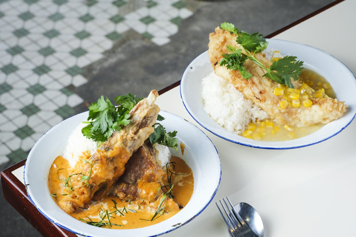 中環午市長龍「飯店」 升級碟頭飯 / 巨型粟米魚柳飯 / 靚牛葱油撈麵 
