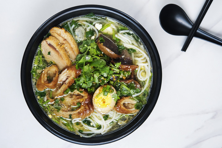 大圍好評米線店 必吃金銀蛋芫茜米線 / 麥芽糖 x 台灣啤酒滷水餸