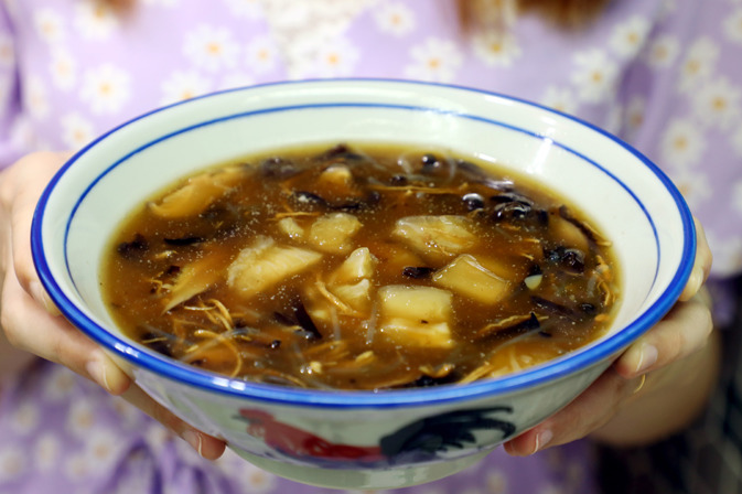 【葵廣搵食】升級版港式小食檔 超正花膠碗仔翅 / 花膠粟米羮 / 秘製魷魚