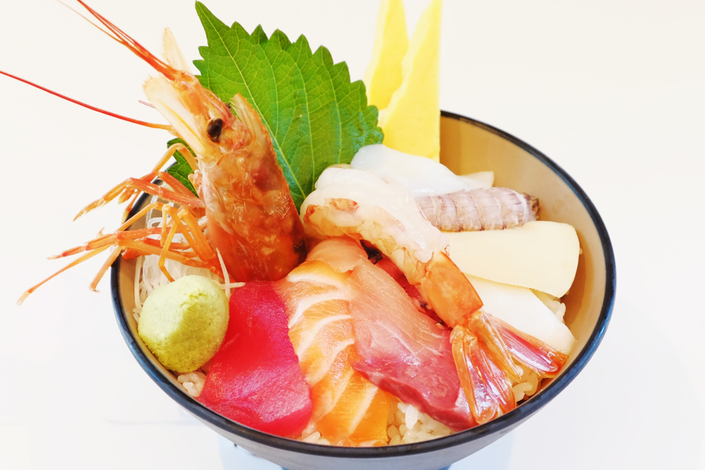 上水新開新派和洋料理居酒屋「丼道」   海鮮刺身丼／滑蛋雞肉丼／和風蘋果咖喱吉列豬扒飯／洋風吉列魚柳忌廉咖喱意粉／限定買一送一