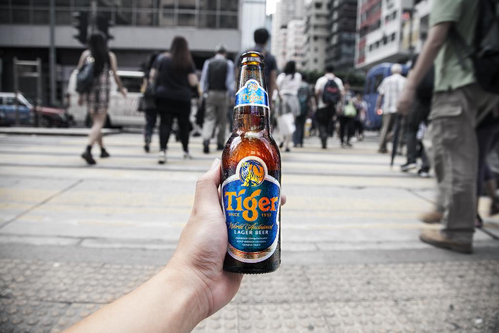 Tiger Beer街頭免費派啤酒、亞洲小食