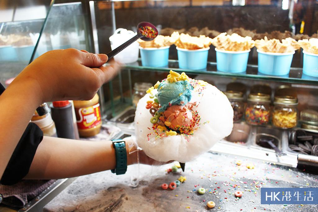 童話感十足！香港都有得食，棉花糖雲脆筒雪糕