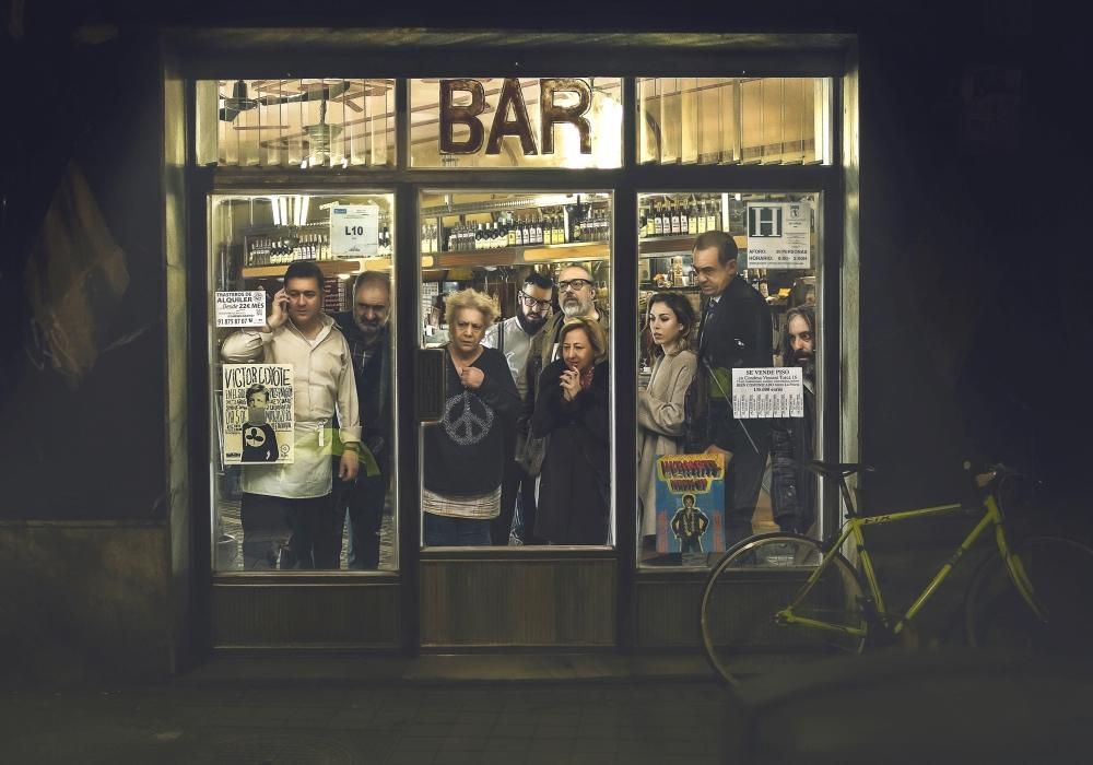 西班牙密室懸疑新戲《The Bar》離奇兇案8個人誰是兇手