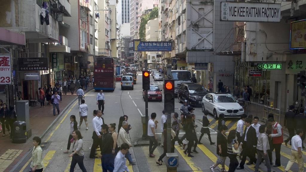 香港人口按年增7萬3人達752萬　4.4萬人持單程證移入佔增長人口6成