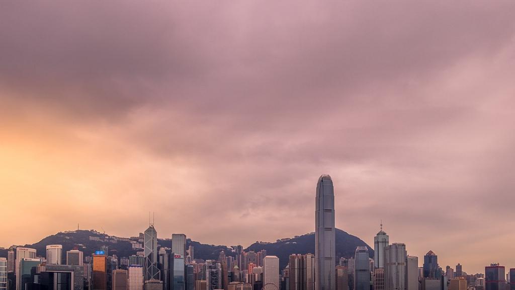 惠譽下調香港信貸評級至AA 展望負面　預測本港今年實際GDP增長為零