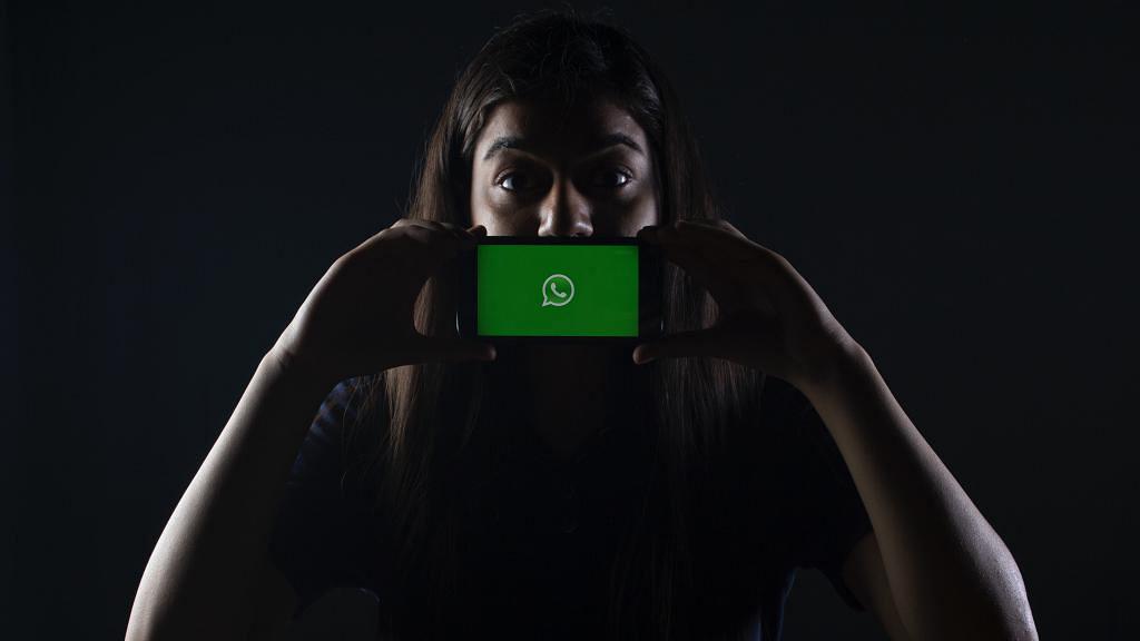  WhatsApp更新條款與 Facebook共享8大個人資料 香港私隱專員公開呼籲用戶留意