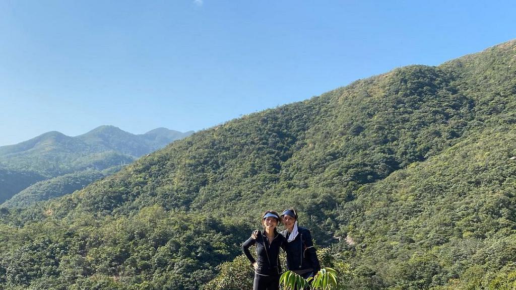 47歲盧淑儀挑戰香港第一險峰蚺蛇尖 與李克勤相愛15年全靠行山凍齡練出fit爆身形