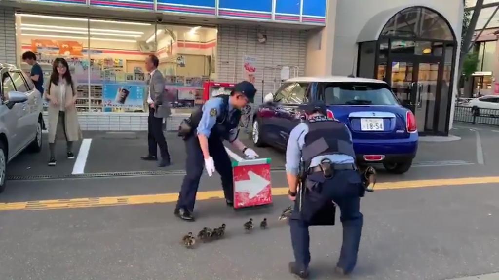 日本街頭見警察以為有大事發生