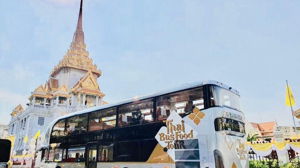 曼谷推美食觀光巴士遊