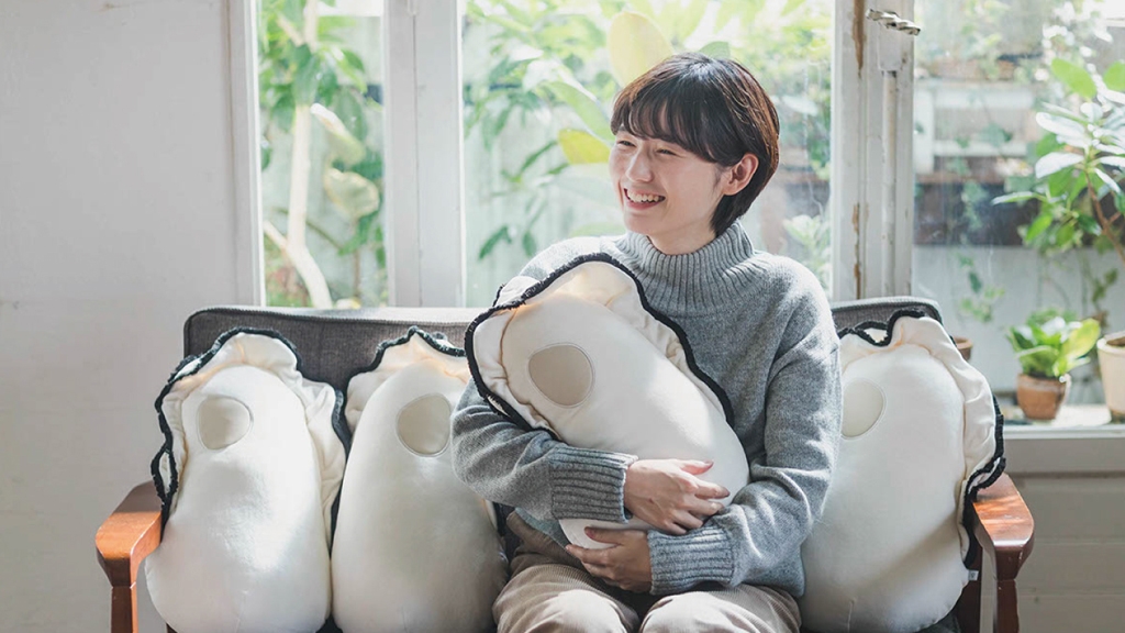 日本新推搞笑蠔攬枕、蠔鏡盒
