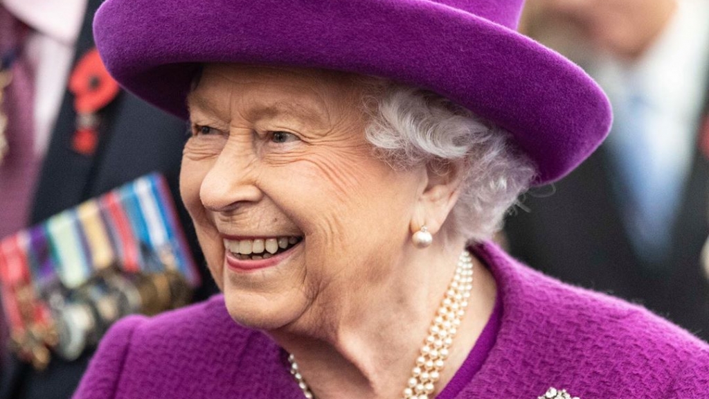 英女王公開招募社交媒體主管