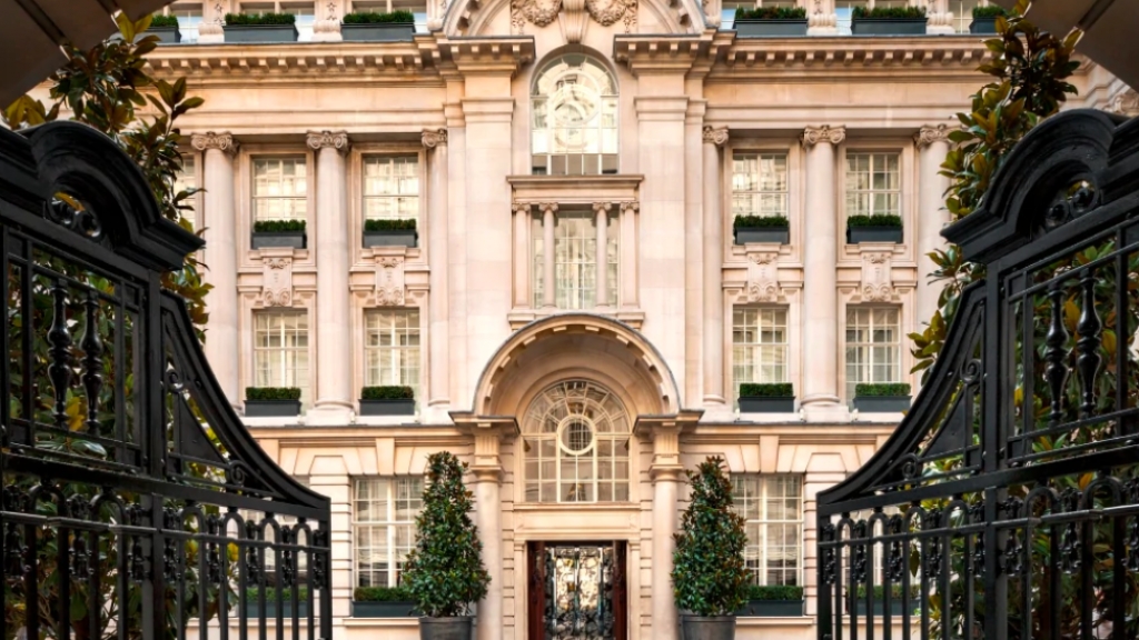 倫敦瑰麗酒店古典優雅
