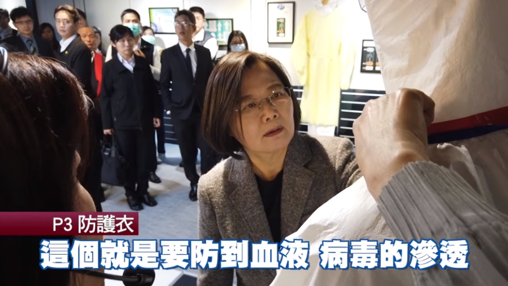 台灣製造百萬件防護衣抗疫