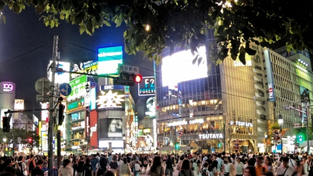 東京為控疫情減少人群聚集慶祝