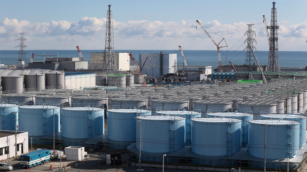 日本政府決定將福島核污水排出大海