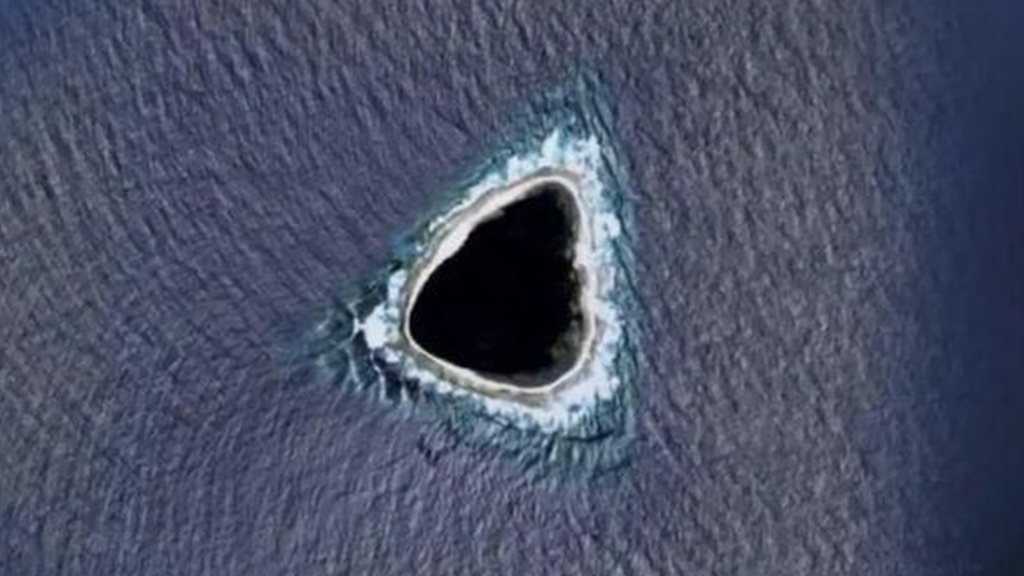 Google地圖驚現神秘黑洞