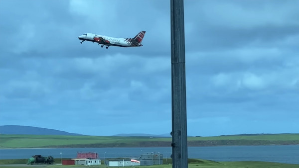 全球最短航班53秒搭完？一次盛惠$154！落機仲送呢樣野