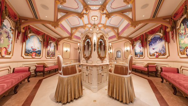 香港迪士尼魔法化妝廳童話公主造型體驗回歸！恢復小朋友臉部彩妝及攝影服務（附預約資訊）