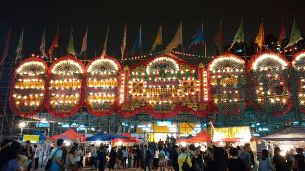 青衣戲棚 2023｜青衣戲棚闊別3年終定5月回歸！料設逾50個掃街小食攤檔（附表演時間表）