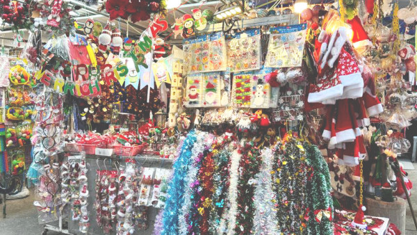 【聖誕裝飾2023】記者直擊灣仔玩具街聖誕10大平價裝飾！聖誕樹/頭箍/聖誕卡$2起
