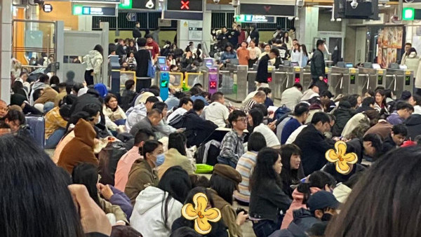 最新消息｜李家超公佈農曆新年口岸開放時間 深圳灣將24小時通關/羅湖延長至凌晨2時