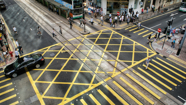 打斜過馬路｜香港新設對角行人過路處！運輸署：尖沙咀／沙田兩區十字路口率先試行