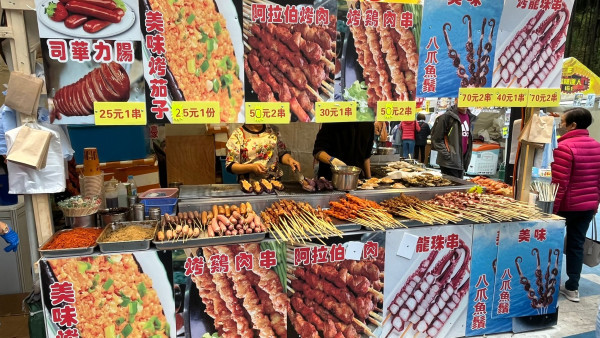 18區日夜都繽紛｜觀塘夜市現場直擊！必食$25梳乎厘班戟／雞蛋仔／台式手搖