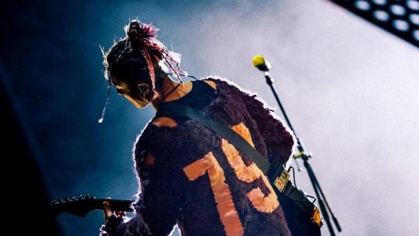 周國賢親簽唱片淪落二手舖  疑已脫粉封面一句文字更顯心酸