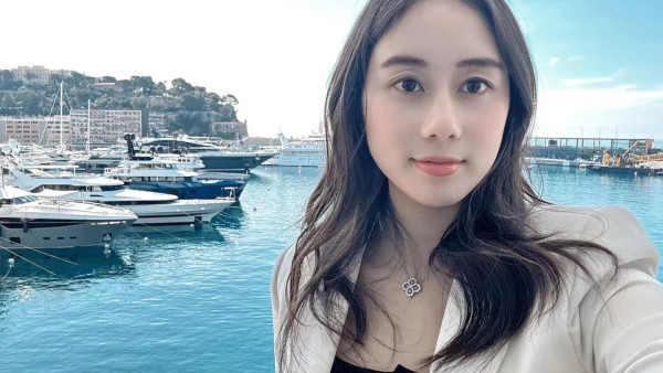 賭王最細千金何超欣擁7億身家食杯麵？貼地作風樸素親民個性獲網民封「超級荀盤」